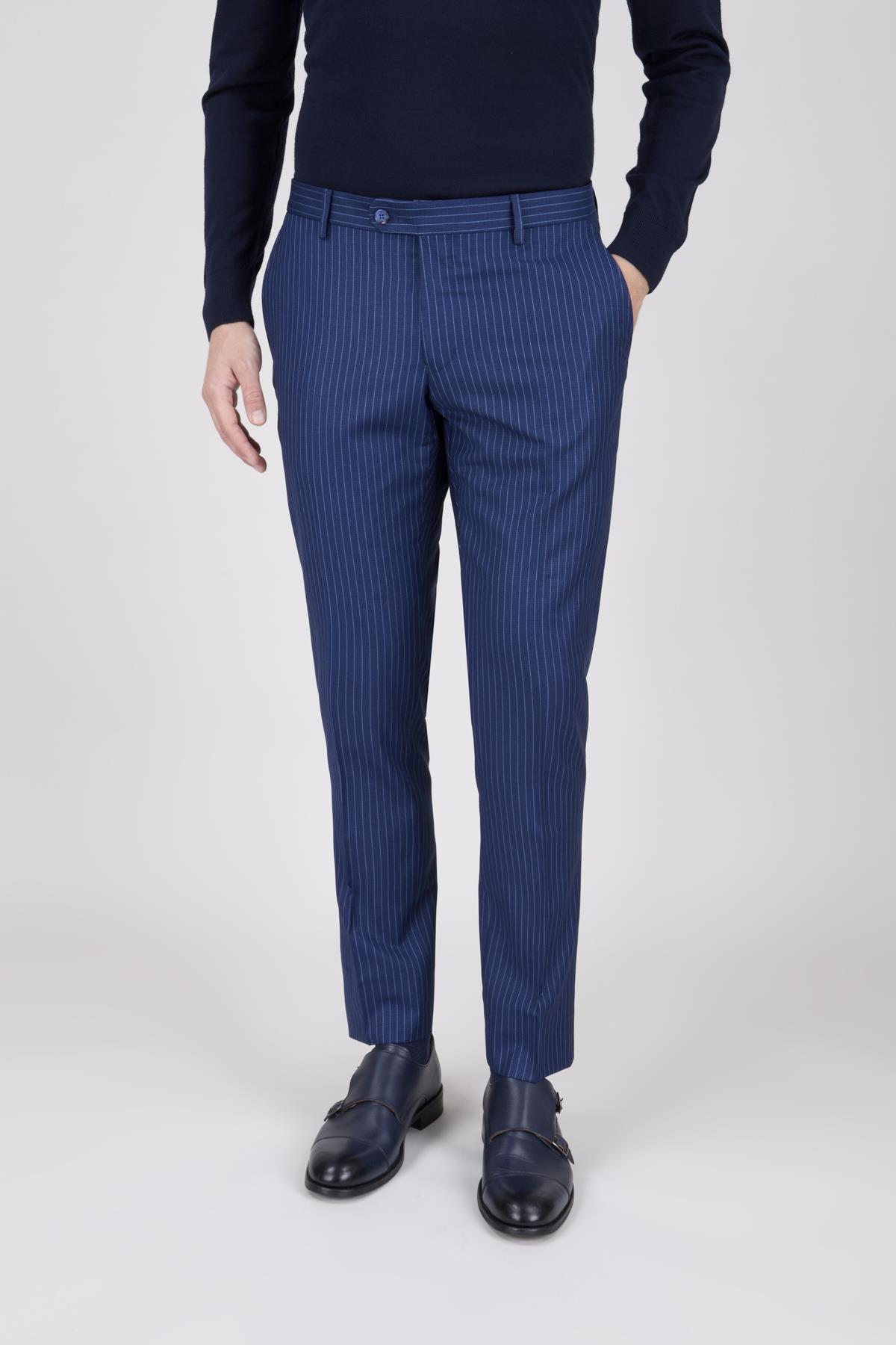 Erkek Slim Fit Sivri Yaka Parlement Yelekli Takım Elbise