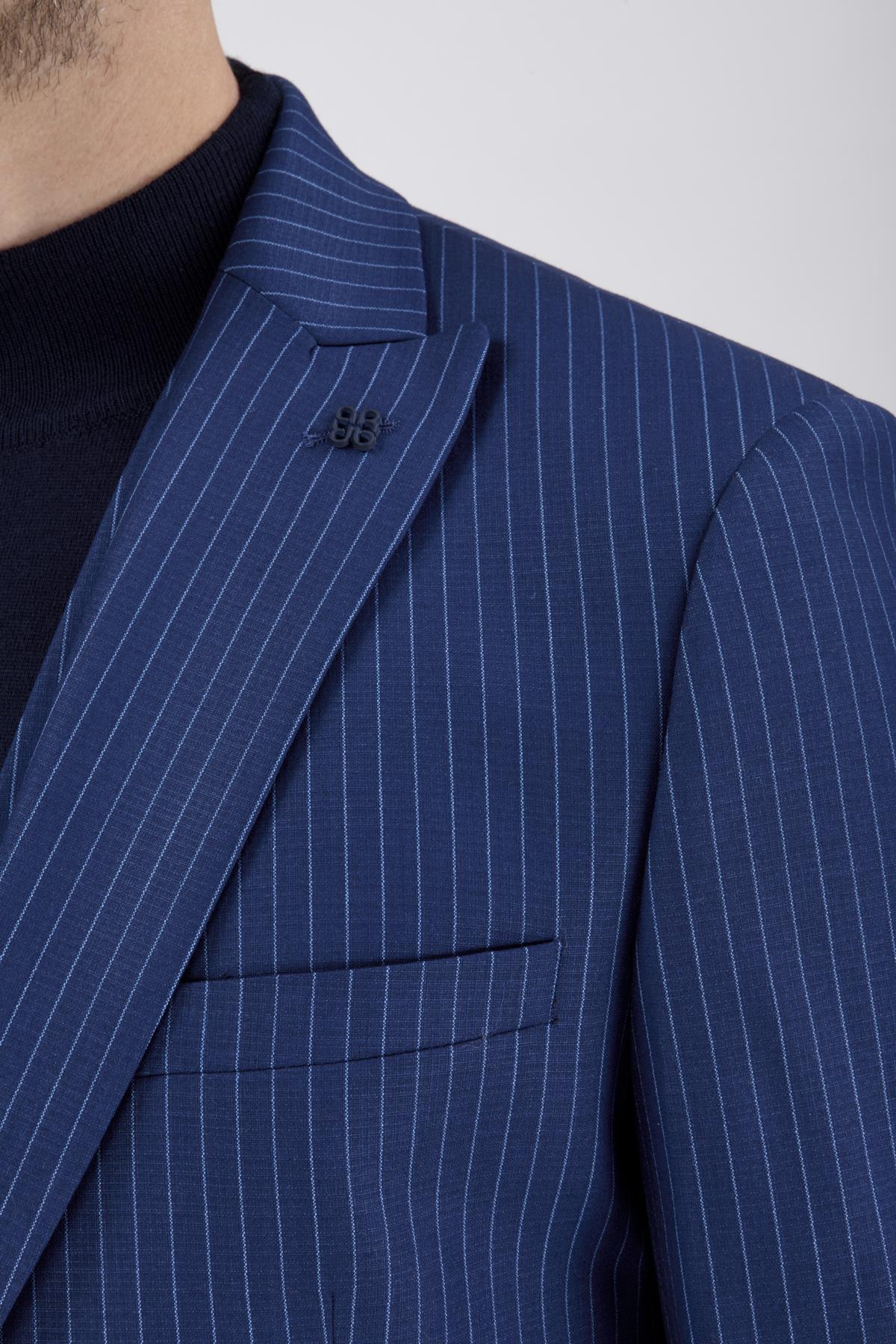 Erkek Slim Fit Sivri Yaka Parlement Yelekli Takım Elbise