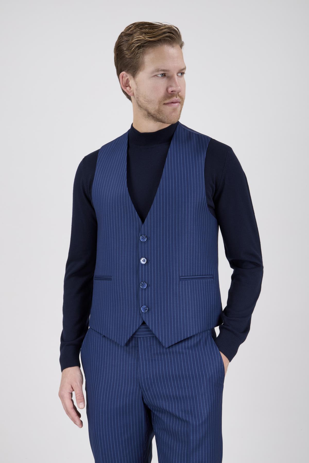 Erkek Slim Fit Sivri Yaka Parlement Yelekli Takım Elbise
