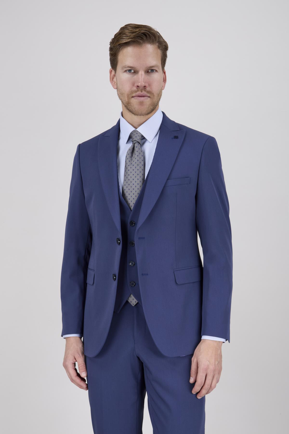 Erkek Slim Fit Sivri Yaka Parlement Yelekli Takım Elbise