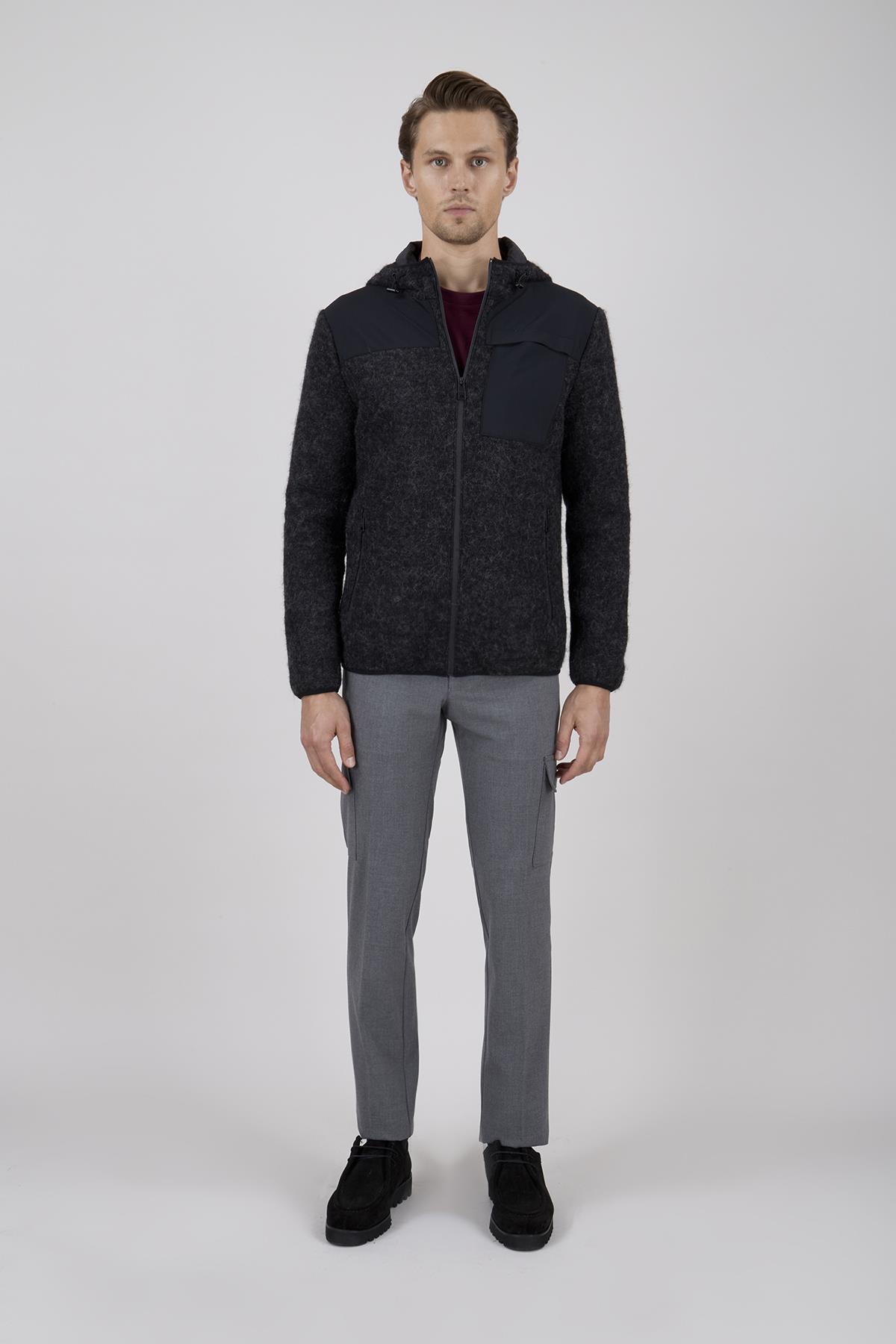 Erkek Kapşonlu Siyah Casual Mont