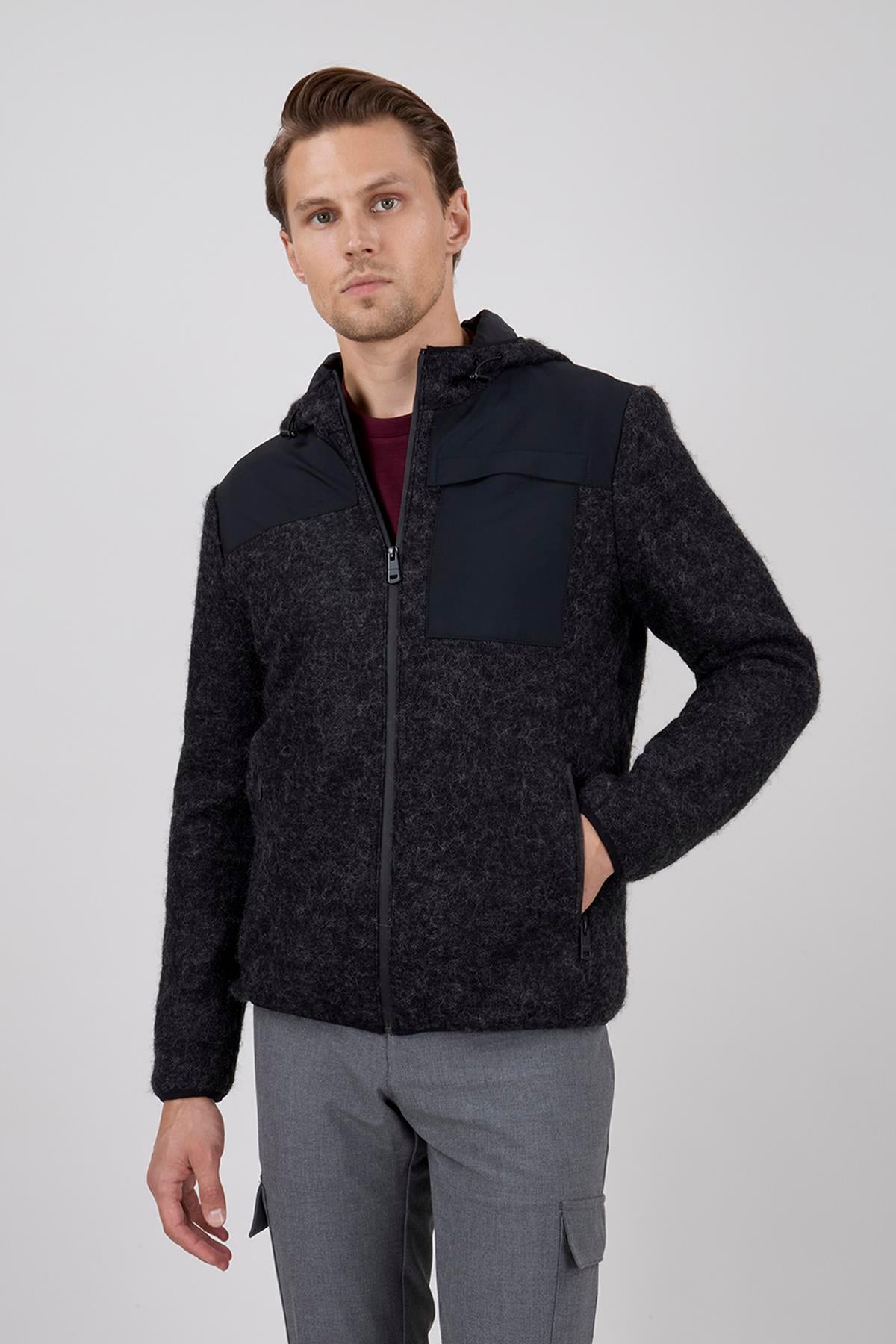 Erkek Kapşonlu Siyah Casual Mont