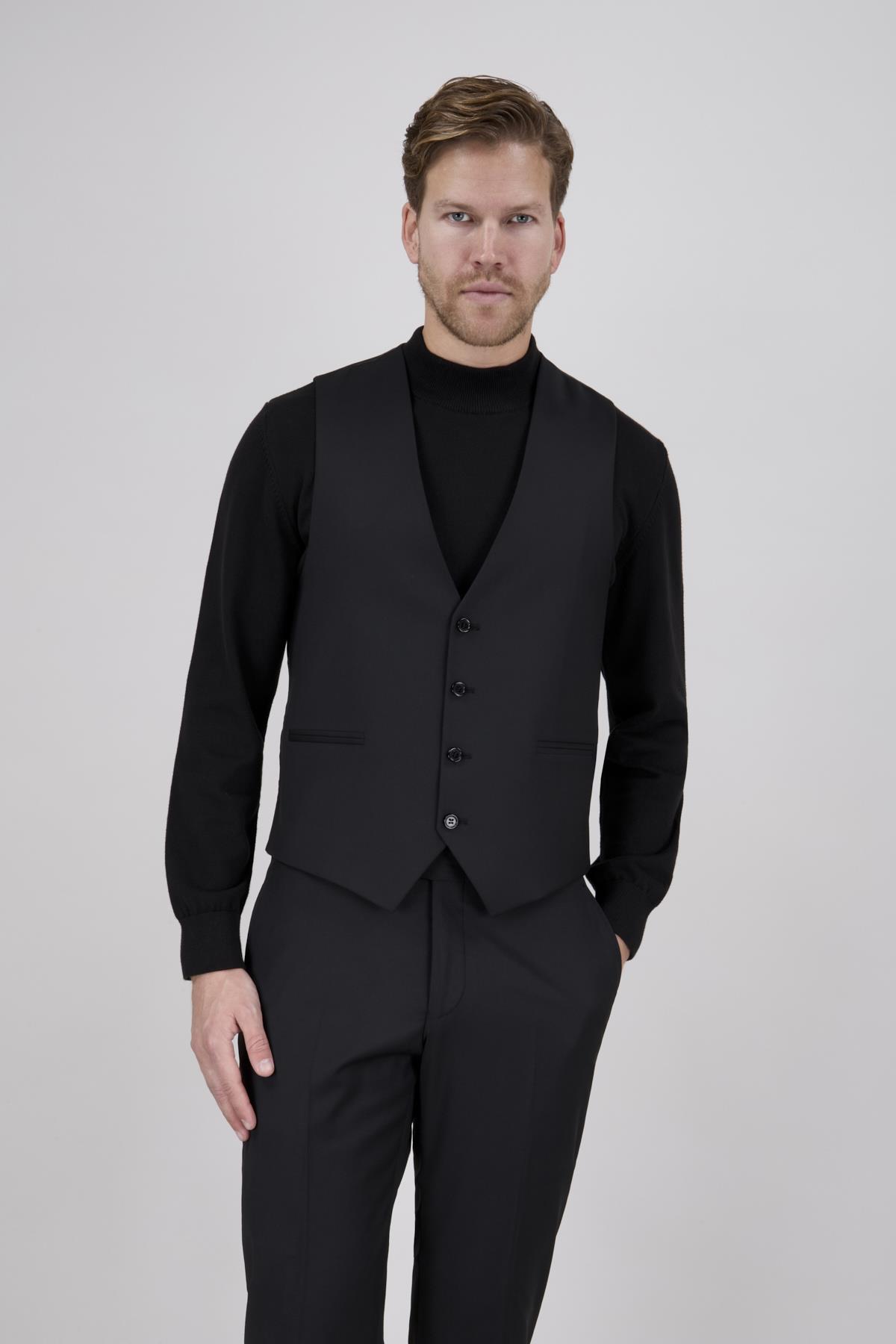 Erkek Slim Fit Sivri Yaka Siyah Yelekli Takım Elbise