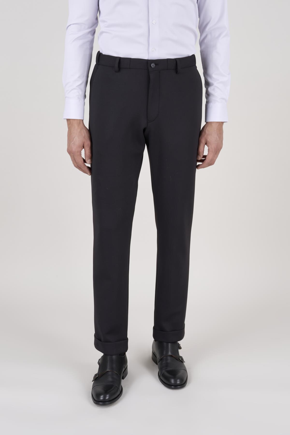 Erkek Slim Fit Sivri Yaka Puntolu Torba Cepli Siyah Yarım Astar Takım Elbise