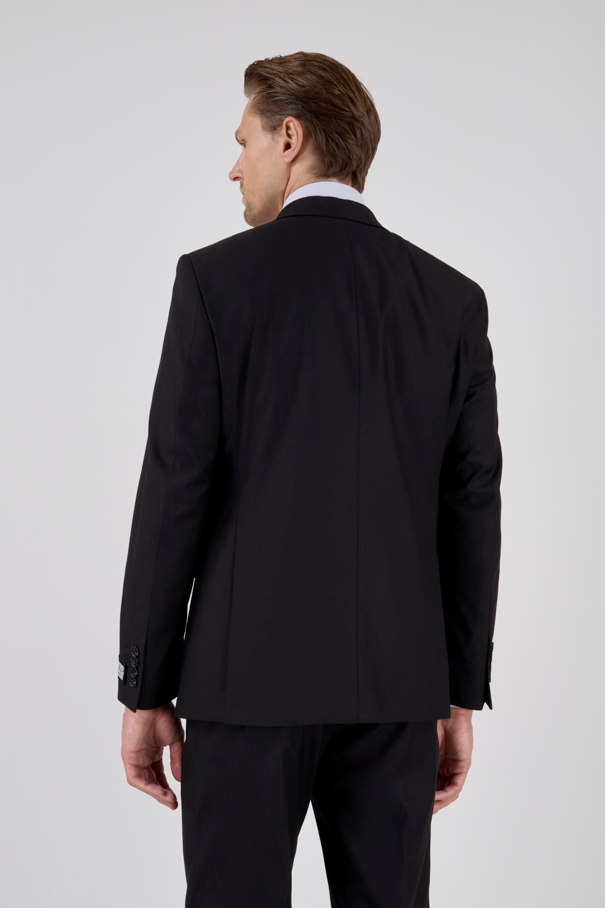 Erkek Slim Fit Sivri Yaka Siyah Yelekli Takım Elbise