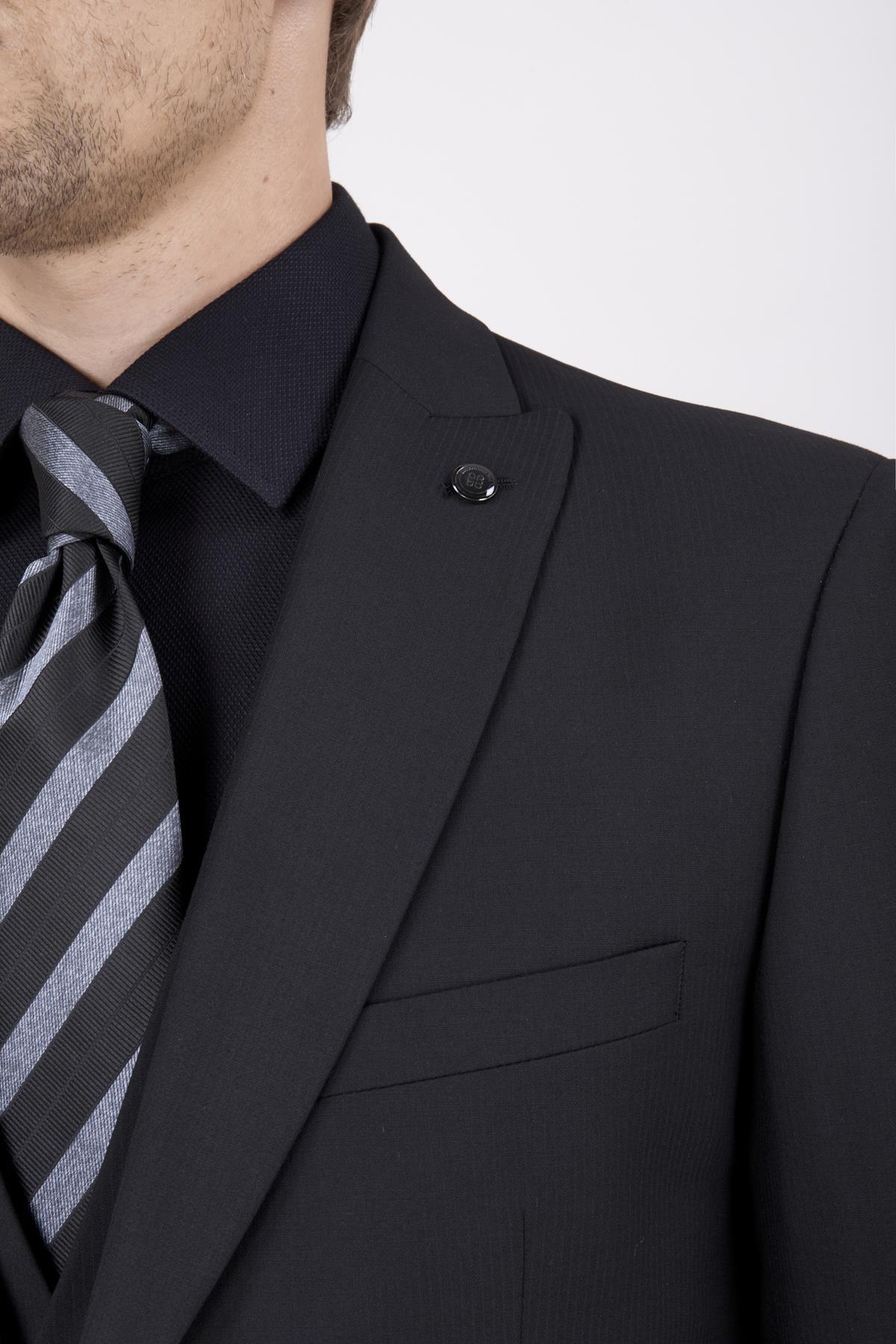 Erkek Slim Fit Sivri Yaka Siyah Yelekli Takım Elbise