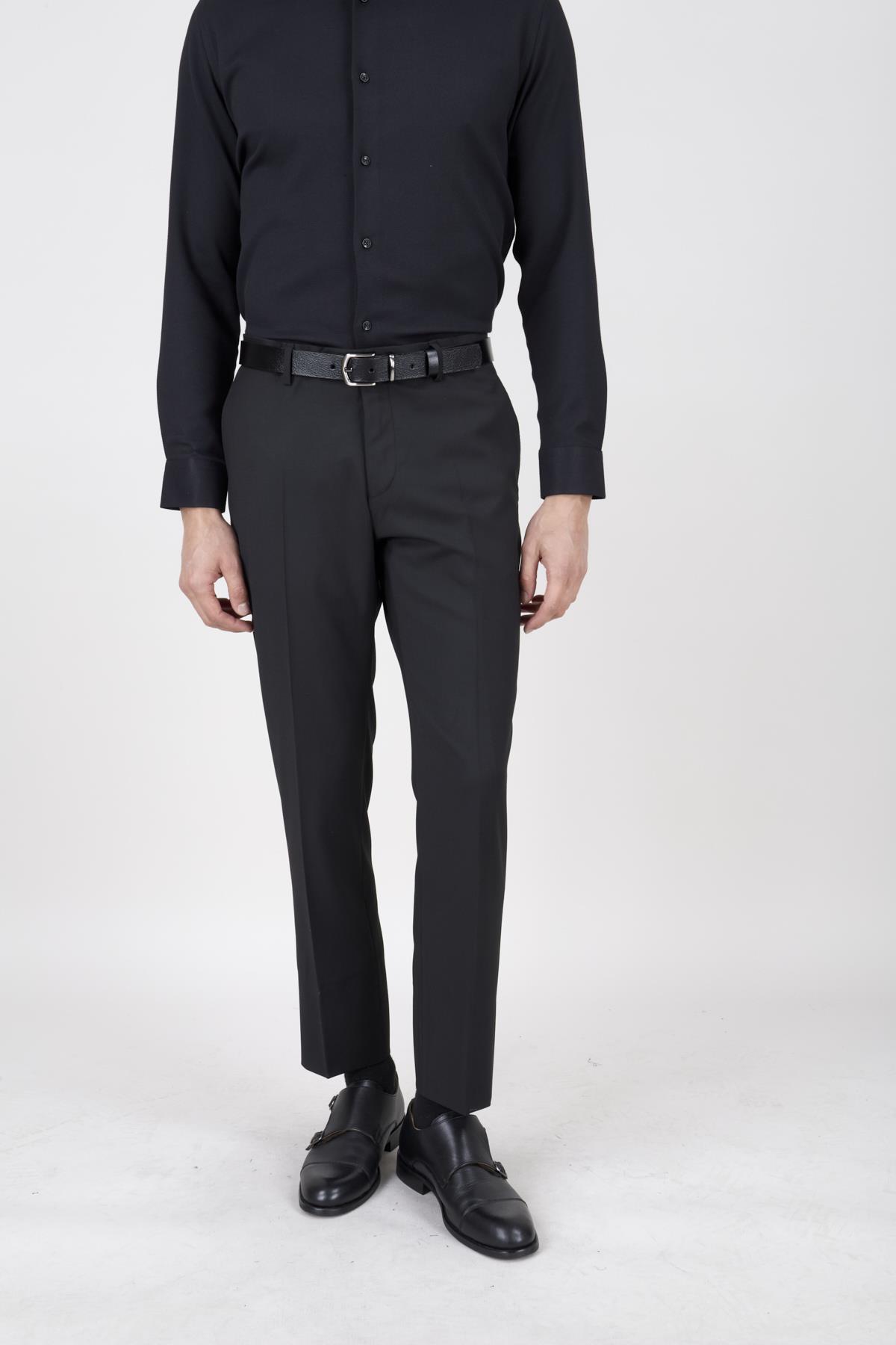 Erkek Slim Fit Sivri Yaka Siyah Yelekli Takım Elbise
