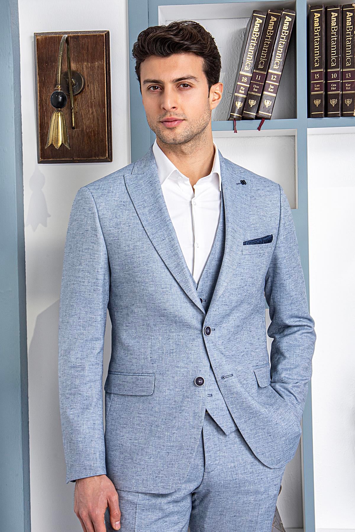 Erkek Slim Fit Sivri Yaka Mavi Yelekli Takım Elbise