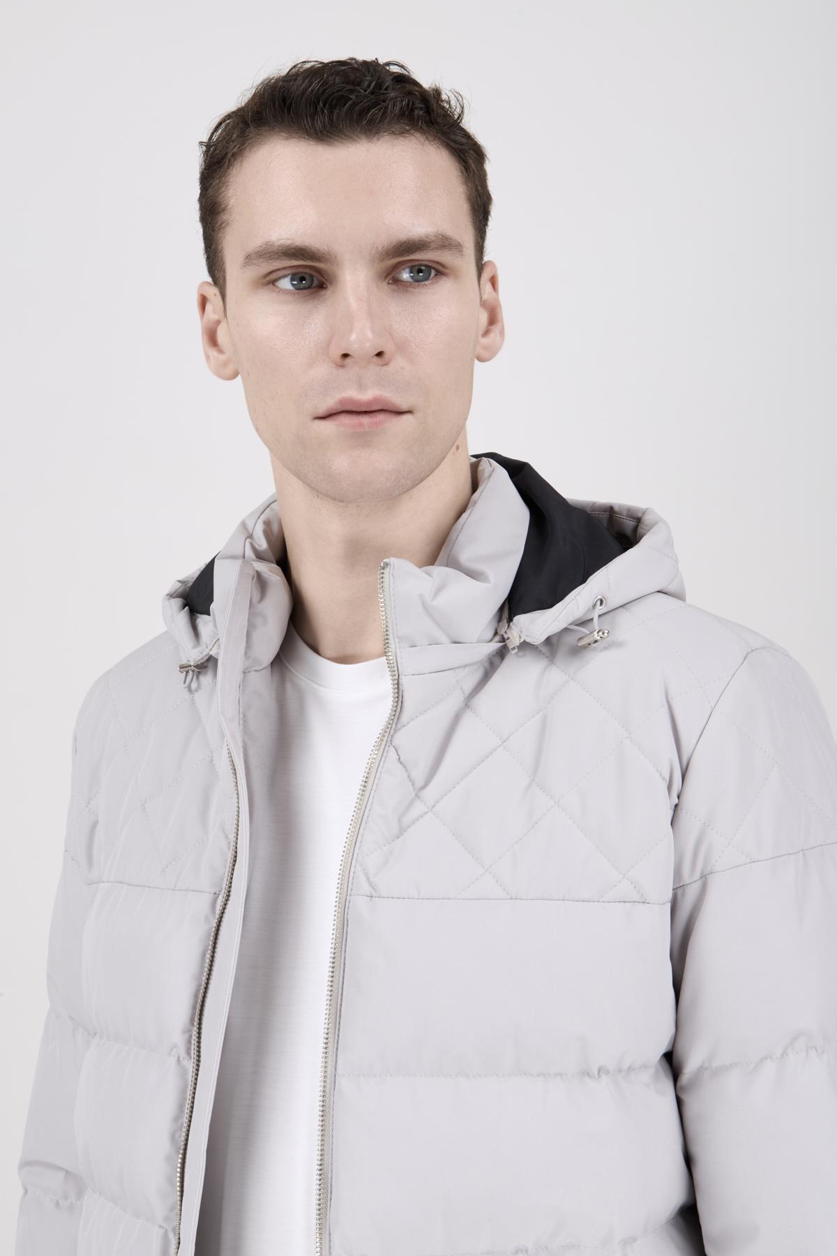 Erkek Kapşonlu Taş Rengi Şişme Mont