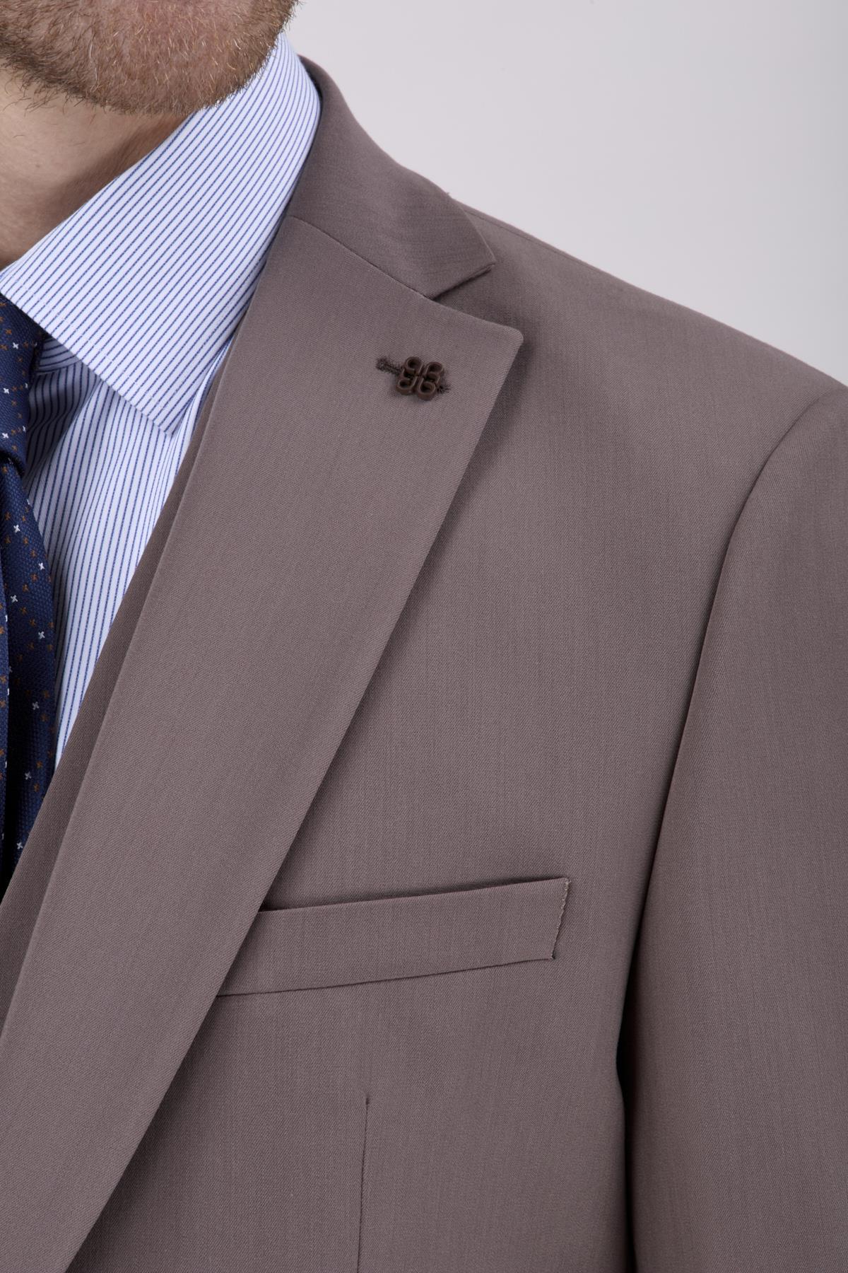 Erkek Slim Fit Mono Yaka Vizon Yelekli Takım Elbise