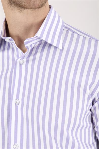 Erkek Slim Fit Arkası Pensli Beyaz Lila Çizgili Gömlek
