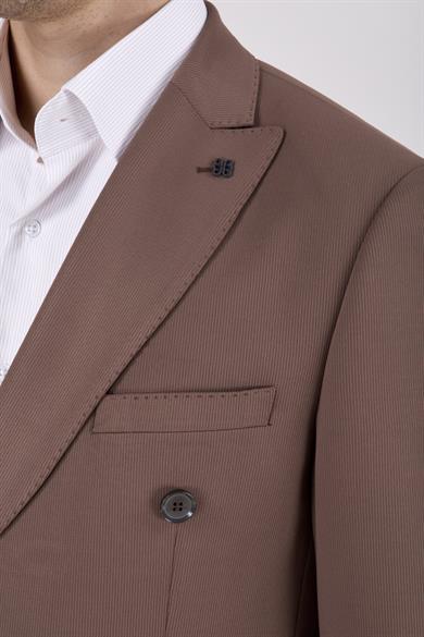 Erkek Slim Fit Sivri Yaka Puntolu Kapak Cepli Kahverengi Yarım Astar 6 Drop Kruvaze Takım Elbise