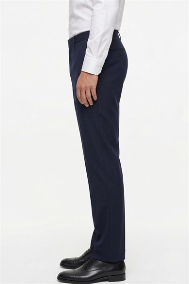 Erkek Lacivert Slim Fit Pantolon