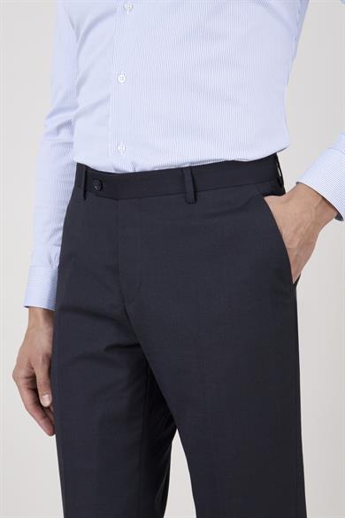 Erkek Slim Fit Mono Yaka Puntolu Lacivert Torba Cep Yarım Astar Takım Elbise
