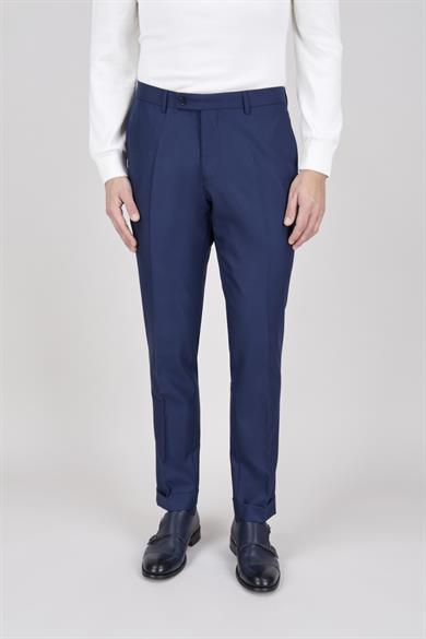 Erkek Slim Fit Sivri Yaka Puntolu Lacivert Yarım Astar Takım Elbise