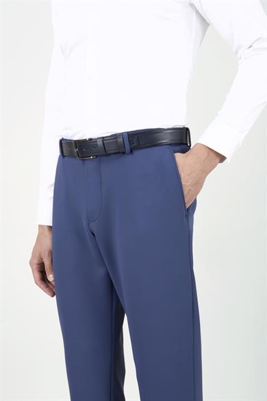 Erkek Slim Fit Sivri Yaka Puntolu Kapak Cepli Mavi Yarım Astar 6 Drop Kruvaze Takım Elbise