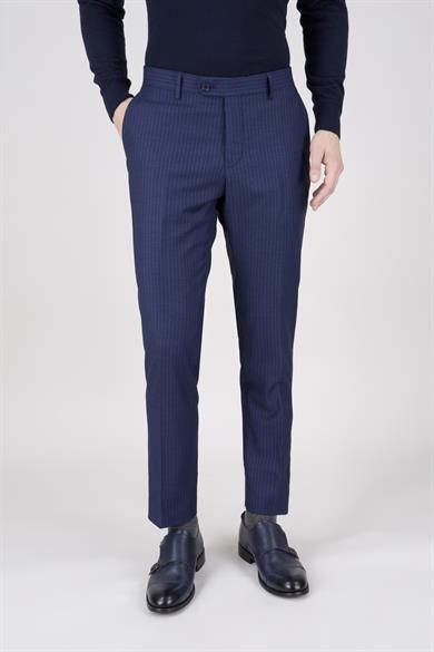 Erkek Slim Fit Sivri Yaka Parlement Yelekli Takım Elbise