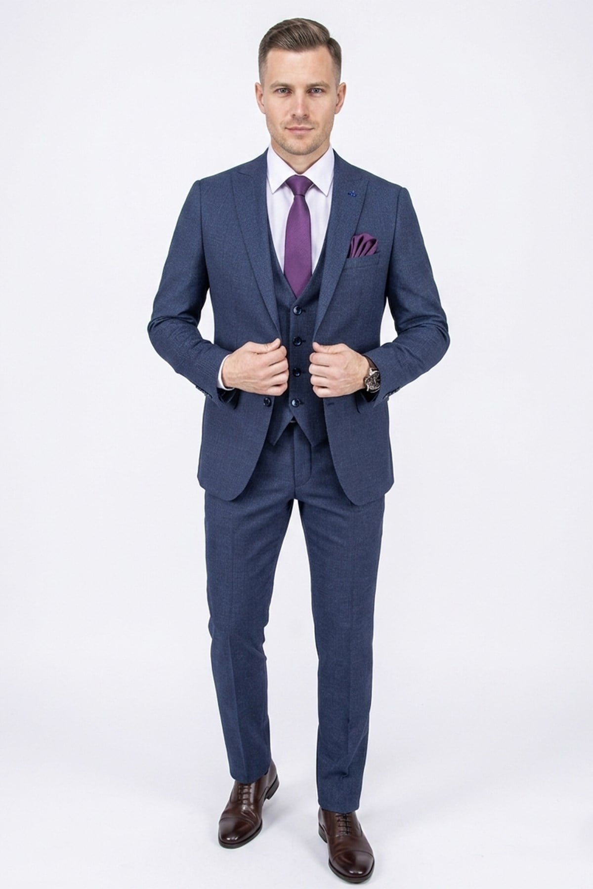 Erkek Slim Fit Sivri Yaka Lacivert Yelekli Takım Elbise
