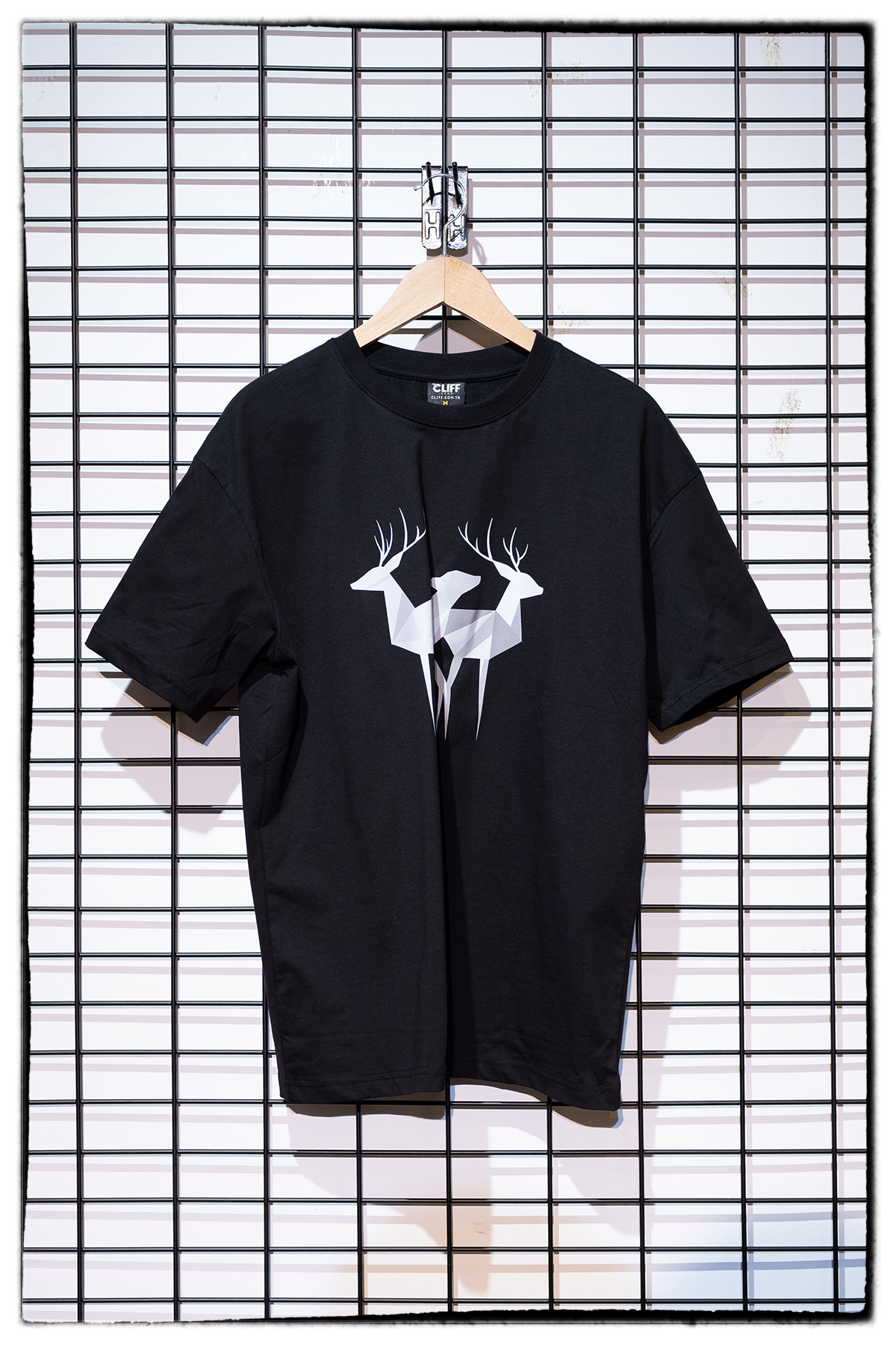 Cliff Polygonia No.4 Tişört - Rahat Kesim, %100 Pamuk