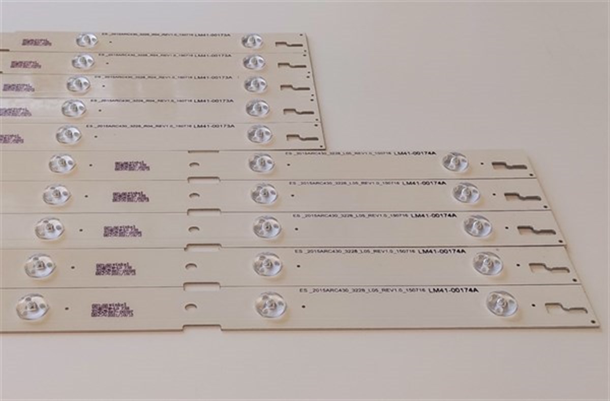 GRUNDIG 43CLE 5545BG LED BAR TAKIM