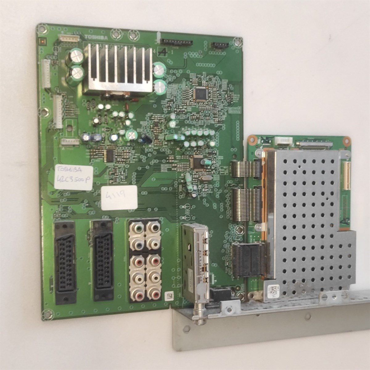 TOSHIBA 42C3005P ANAKART V28A000535A1