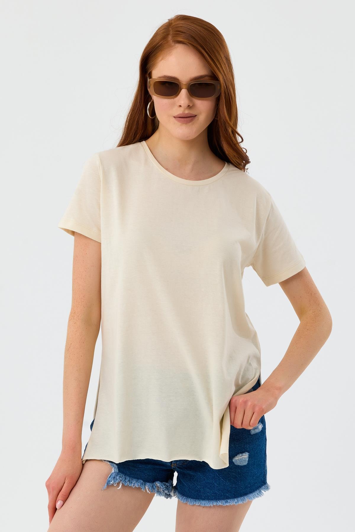 Bisiklet Yaka Yan Yırtmaçlı Basic Tişört - Taş