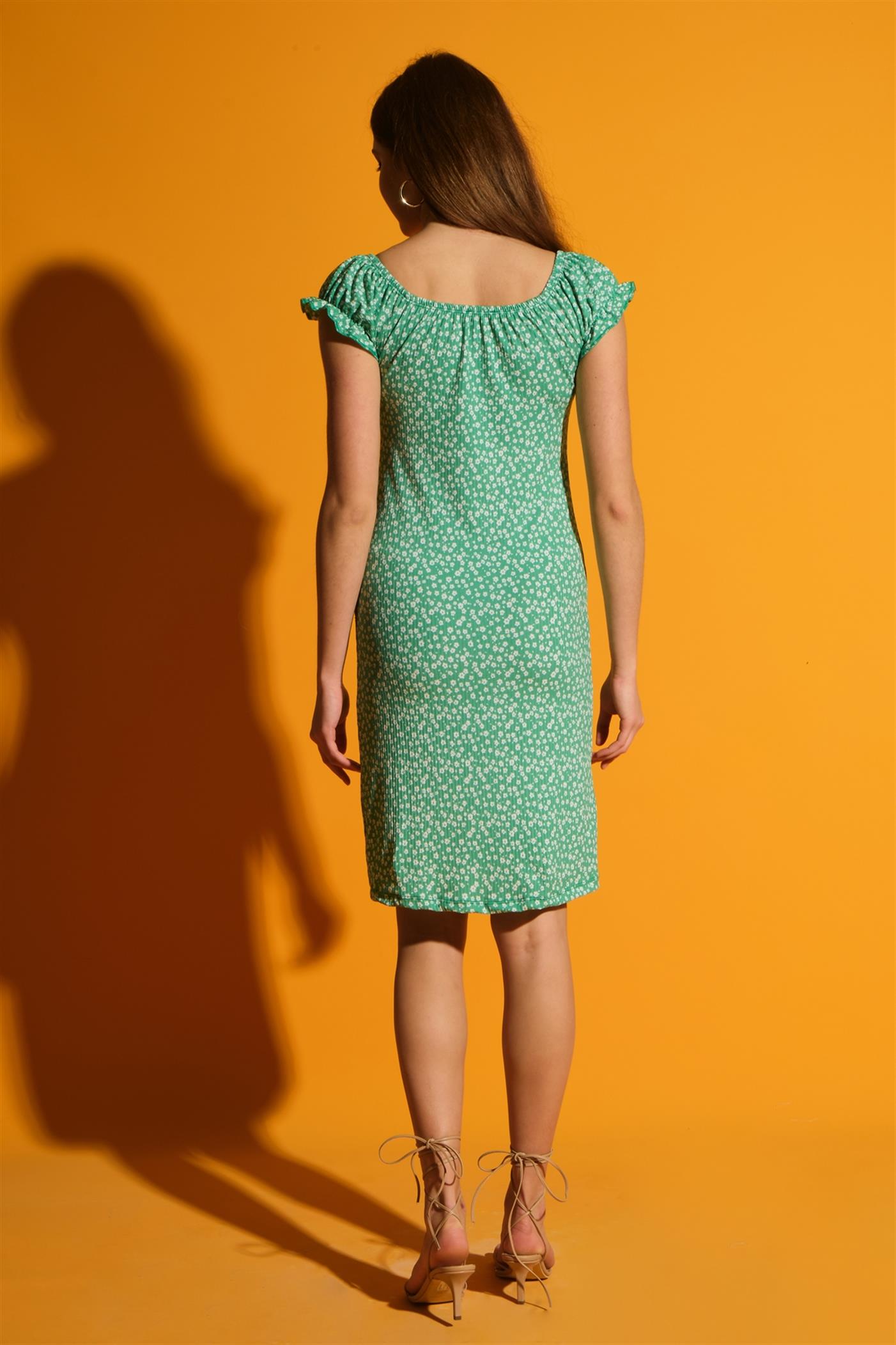 Geniş Yaka Kol Detaylı Çiçek Desenli Elbise - Yeşil