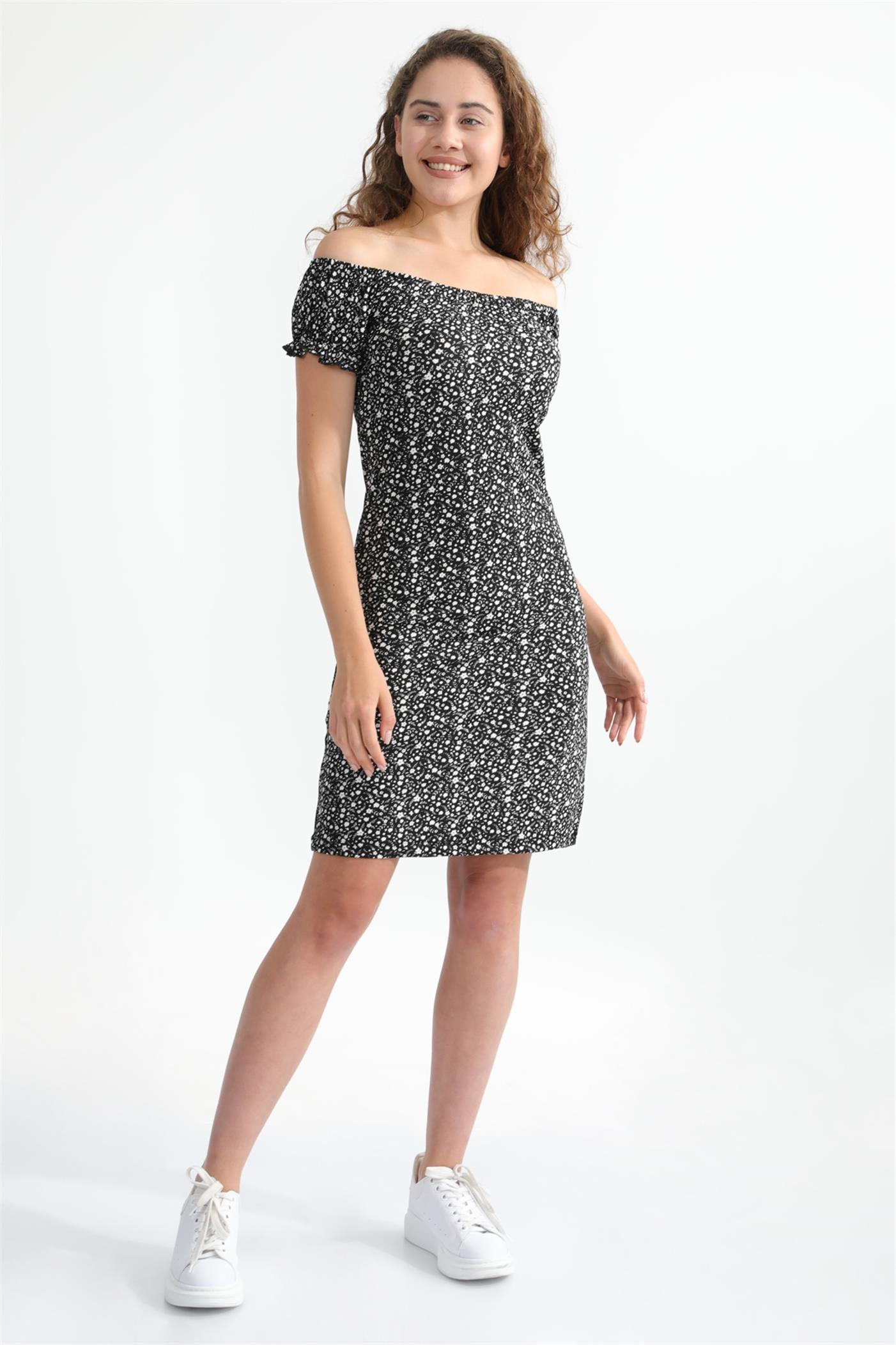 Geniş Yaka Kol Detaylı Çiçek Desenli Elbise - Siyah