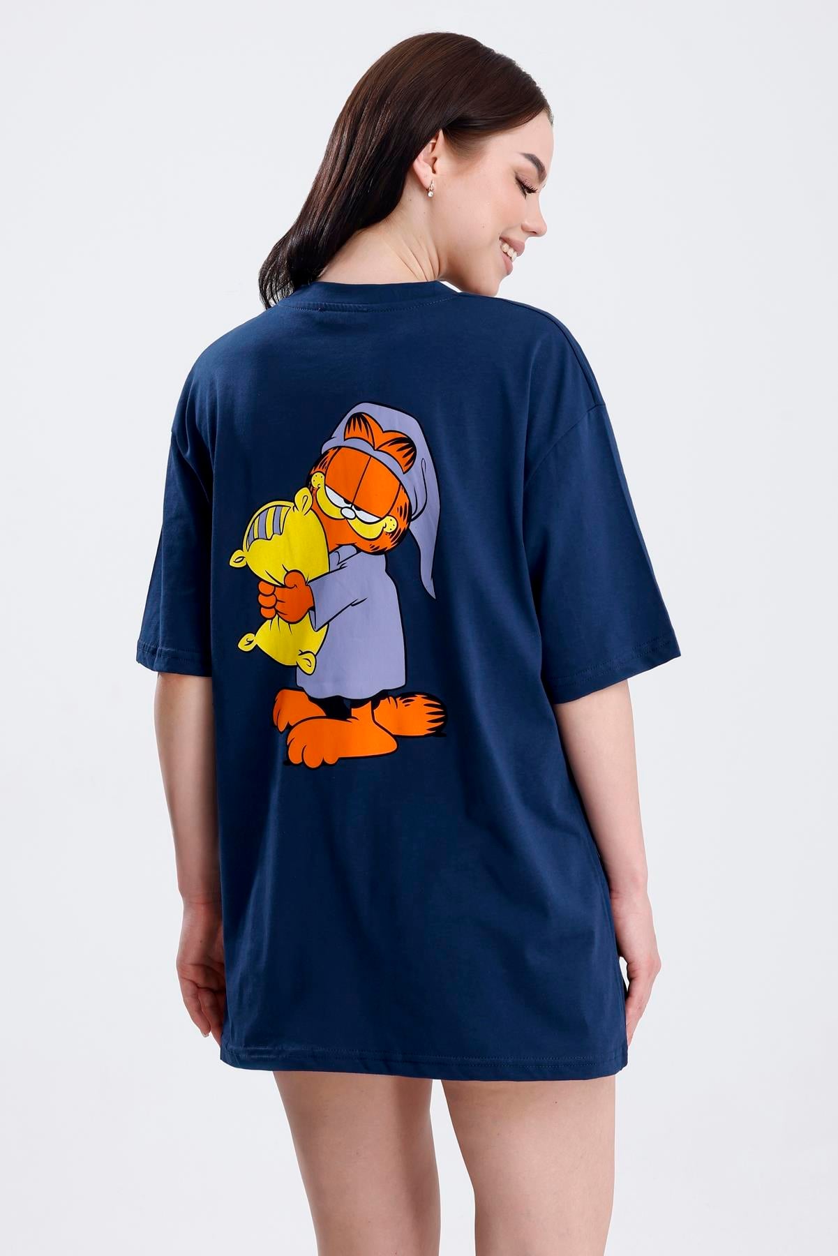 Ön Ve Sırt Uykucu Garfield Baskılı Pamuklu Oversize Tişört - Lacivert