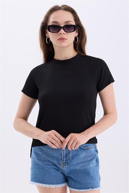 Bisiklet Yaka Yırtmaçlı Basic Crop Tişört - Siyah