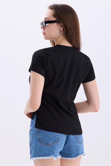 Bisiklet Yaka Yırtmaçlı Basic Crop Tişört - Siyah