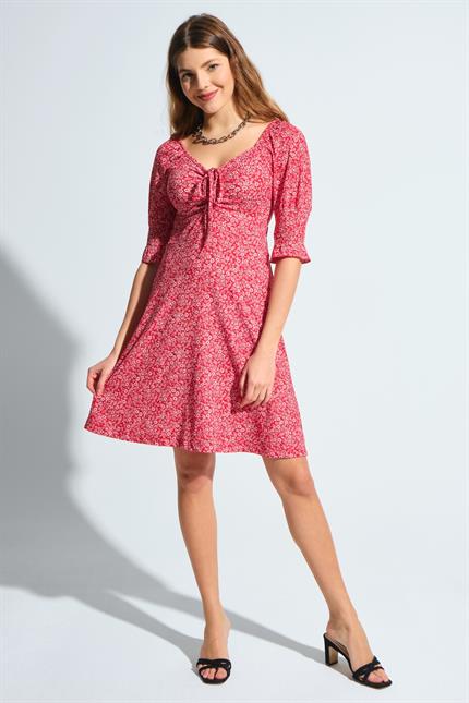 Büzgülü Kolu Gipeli Çiçek Desenli Elbise - Kırmızı