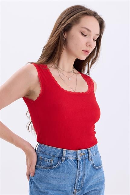 Dantel Detaylı Basic Atlet - Kırmızı