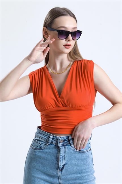 Derin V Yaka Önü Ve Beli Büzgülü Kolsuz Sandy Crop Bluz - Turuncu