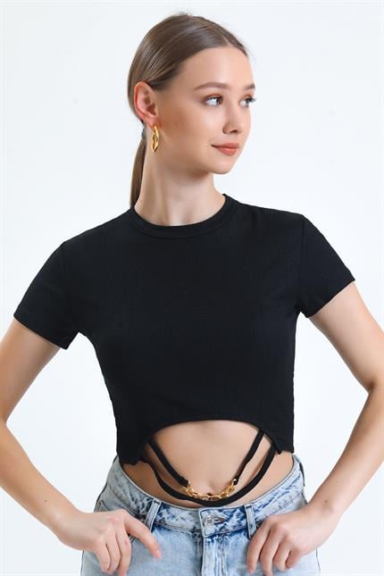 Bisiklet Yaka Kısa Kollu Zincir Detaylı Crop Bluz - Siyah