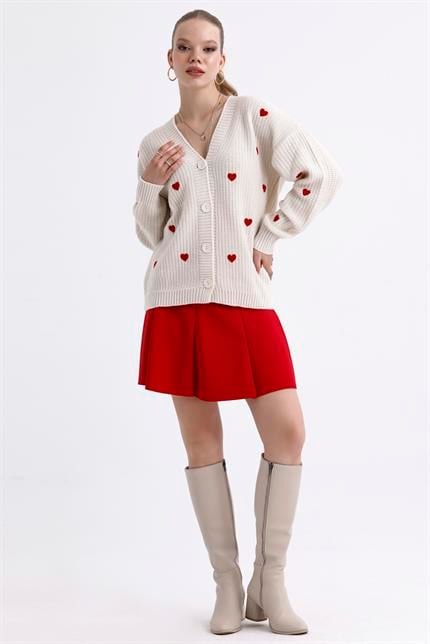 Kalp Nakışlı Düğmeli Oversize Triko Hırka - Ekru