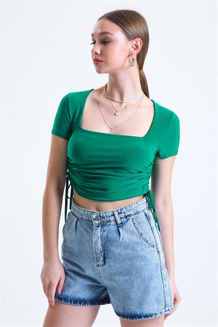 Kare Yaka Kısa Kollu Yanı Büzgülü Sandy Bluz - Yeşil