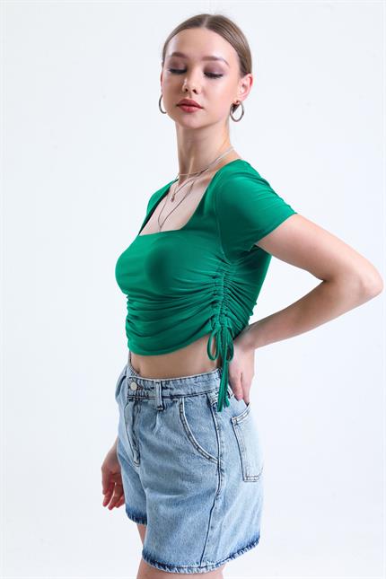 Kare Yaka Kısa Kollu Yanı Büzgülü Sandy Bluz - Yeşil