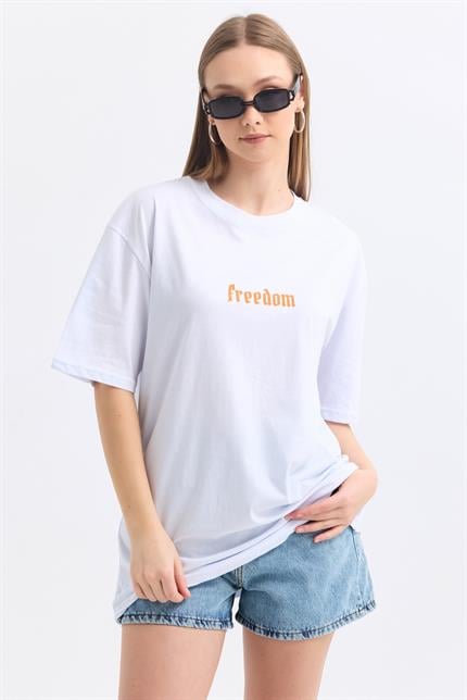 Ön Ve Sırt Freedom Kelebek Baskılı Pamuklu Oversize Tişört - Beyaz