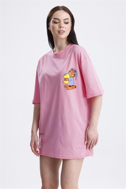 Ön Ve Sırt Uykucu Garfield Baskılı Pamuklu Oversize Tişört - Pembe