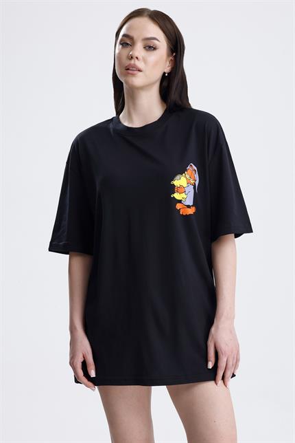 Ön Ve Sırt Uykucu Garfield Baskılı Pamuklu Oversize Tişört - Siyah