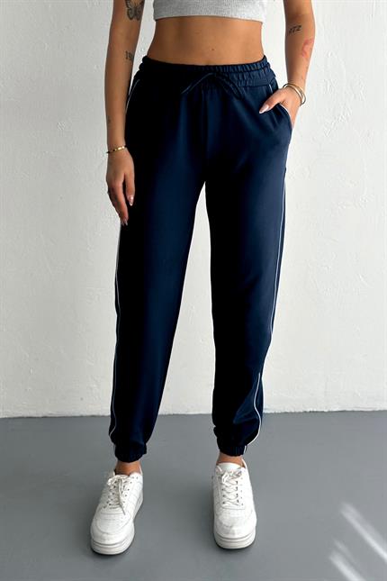 Şerit Detaylı Paça Lastikli Kompakt Penye Eşofman - Lacivert