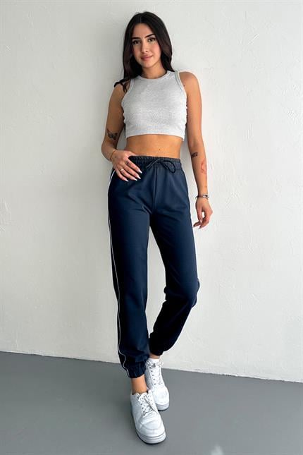 Şerit Detaylı Paça Lastikli Kompakt Penye Eşofman - Lacivert