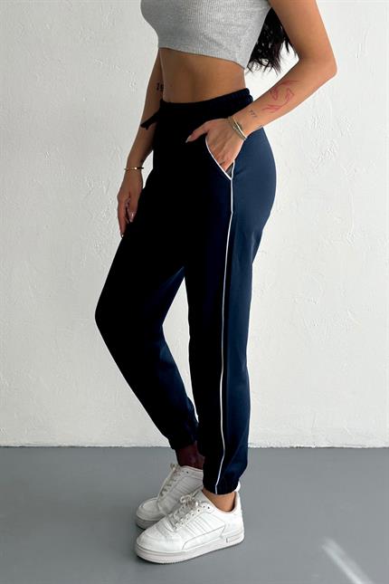 Şerit Detaylı Paça Lastikli Kompakt Penye Eşofman - Lacivert