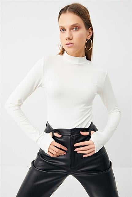 Yarım Balıkçı Parmak Geçmeli Modal Body- Beyaz