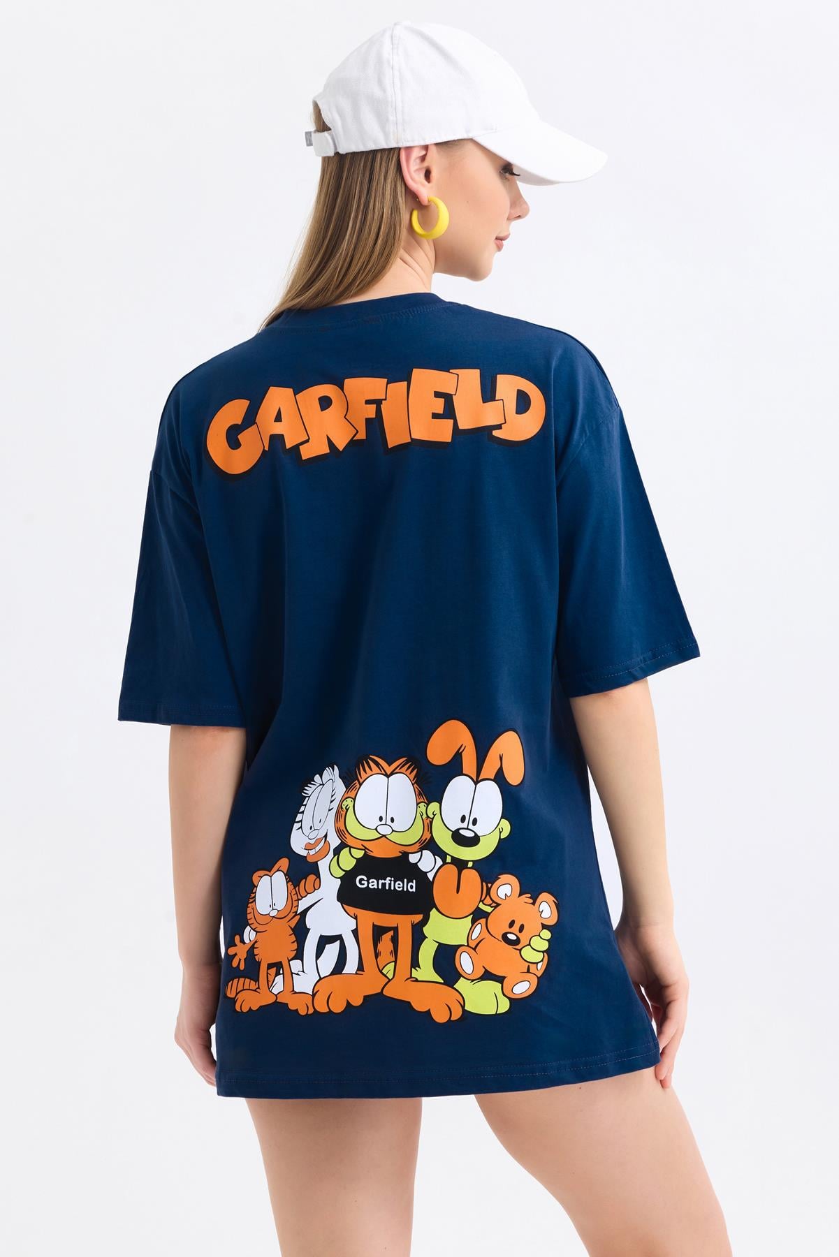 Ön Ve Sırt Garfield Family Baskılı Pamuklu Oversize Tişört - Lacivert