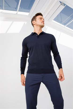 Мужской базовый трикотажный свитер с воротником поло Темно-синий