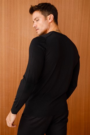 Мужской базовый свитер с круглым вырезом и трикотажным свитером Черный