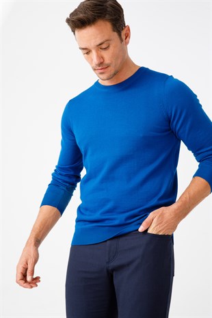 Мужской базовый свитер с круглым вырезом и трикотажем Синий