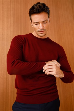 Мужской базовый свитер с круглым вырезом и трикотажным свитером цвета сливы